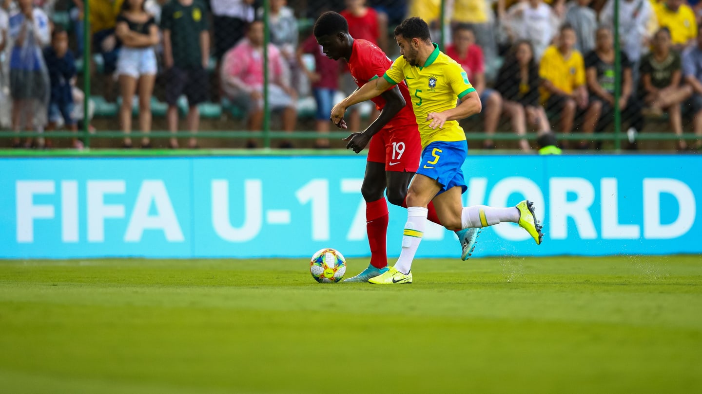 Brasil goleia o Canadá na abertura da Copa Sub-17