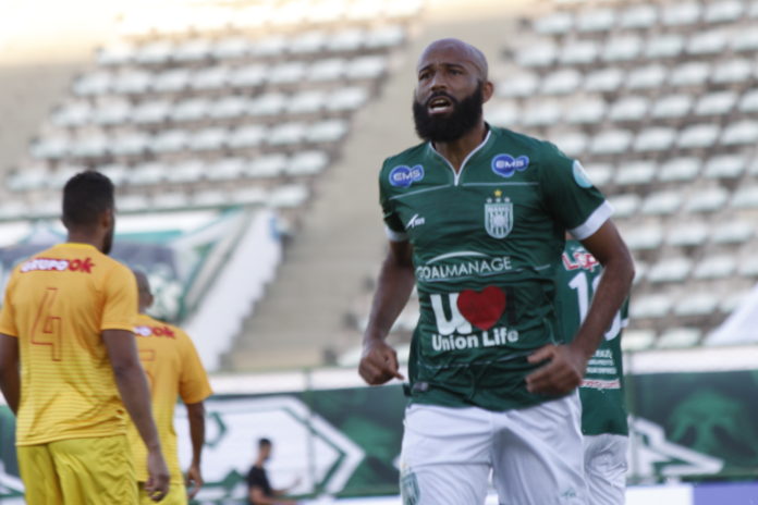 Nunes, atacante