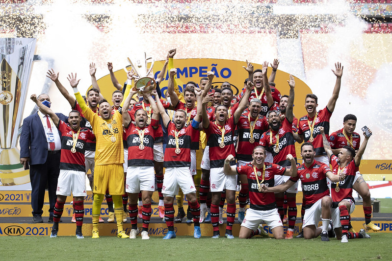 Flamengo vence o Palmeiras nos pênaltis e é campeão do Brasileirão