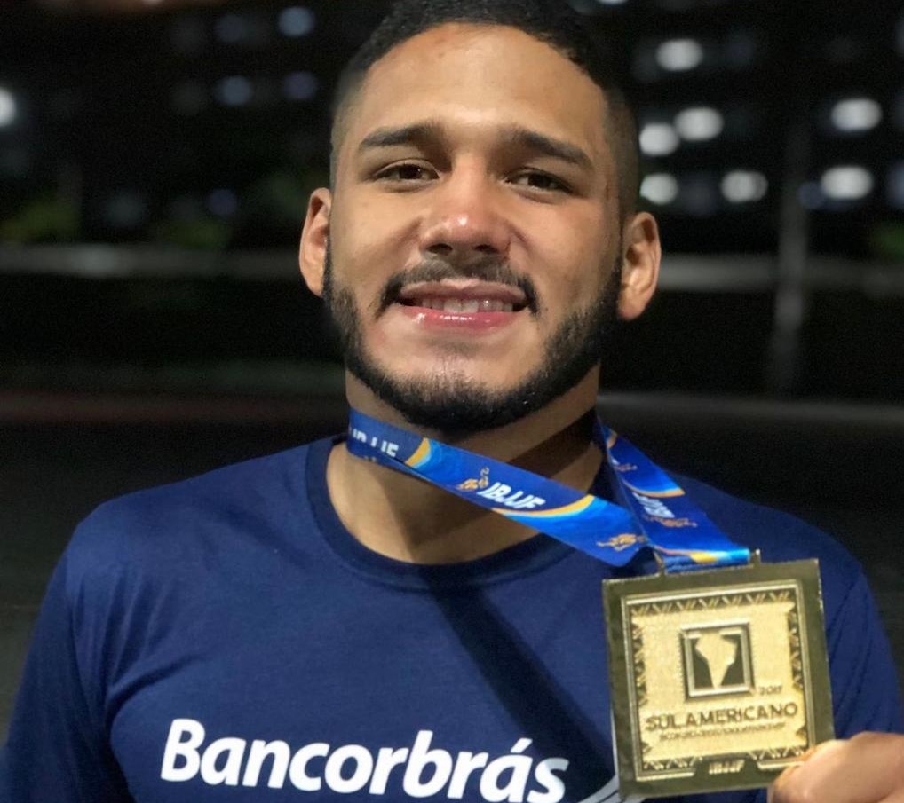 Pedro Maia conquista a prata no Mundial de jiu-jitsu