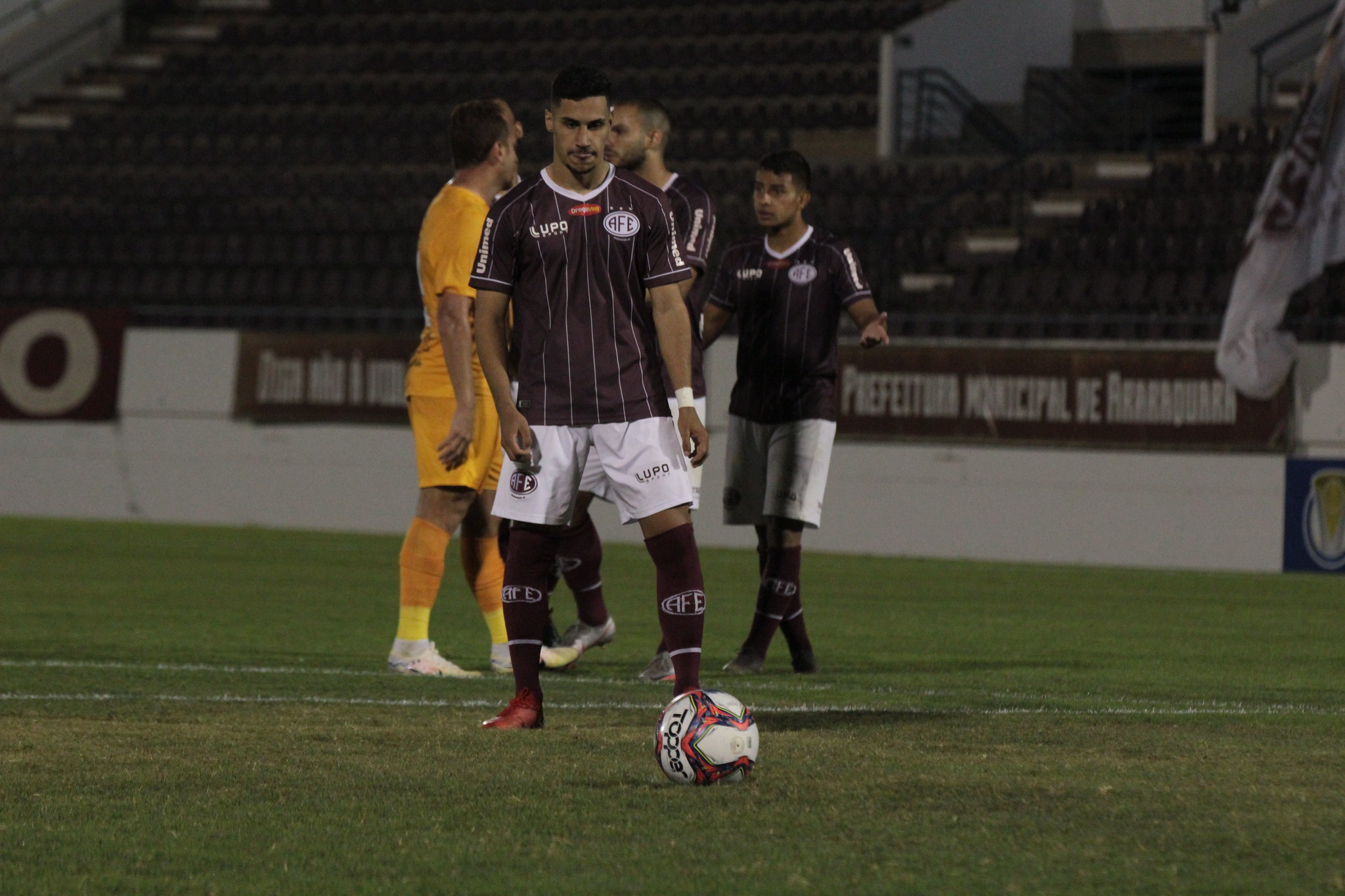 Em súmula, juiz dá gol contra para goleiro do Sport em lance