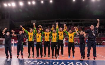 Na Paralimpíada, brasiliense Leomon garante medalha de ouro no Goalball