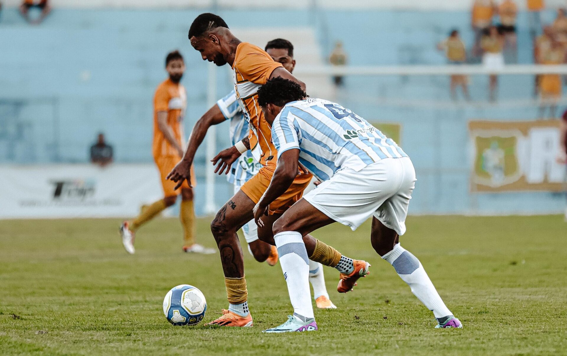 Brasiliense e CRAC pela Série D do Campeonato Brasileiro