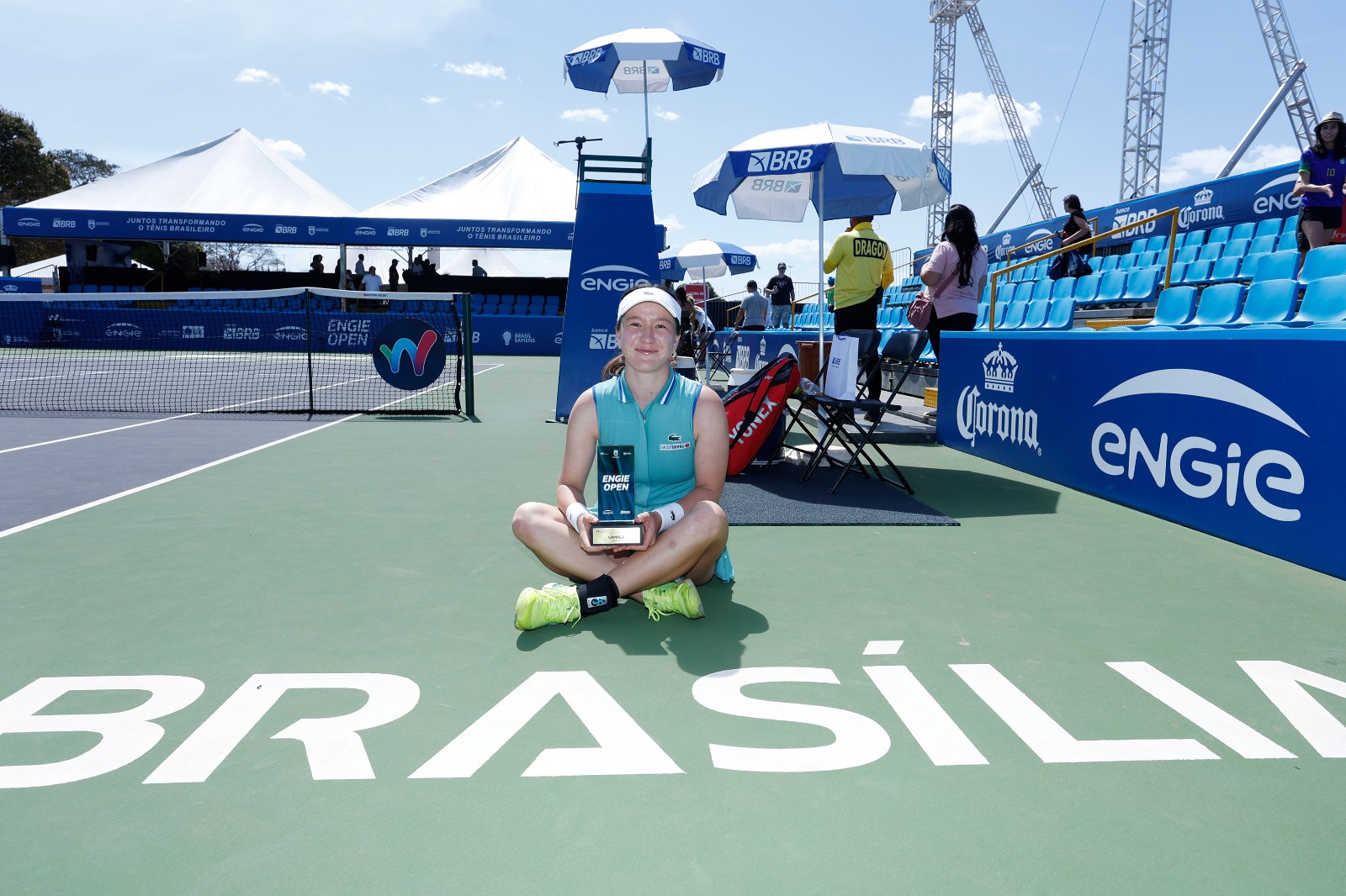 Lulu Sun, da Suíça, campeã do ENGIE Open - ITF W80 de Brasília