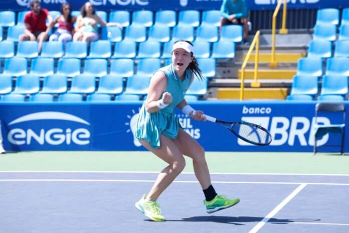 Lulu Sun, da Suíça, campeã do ENGIE Open - ITF W80 de Brasília