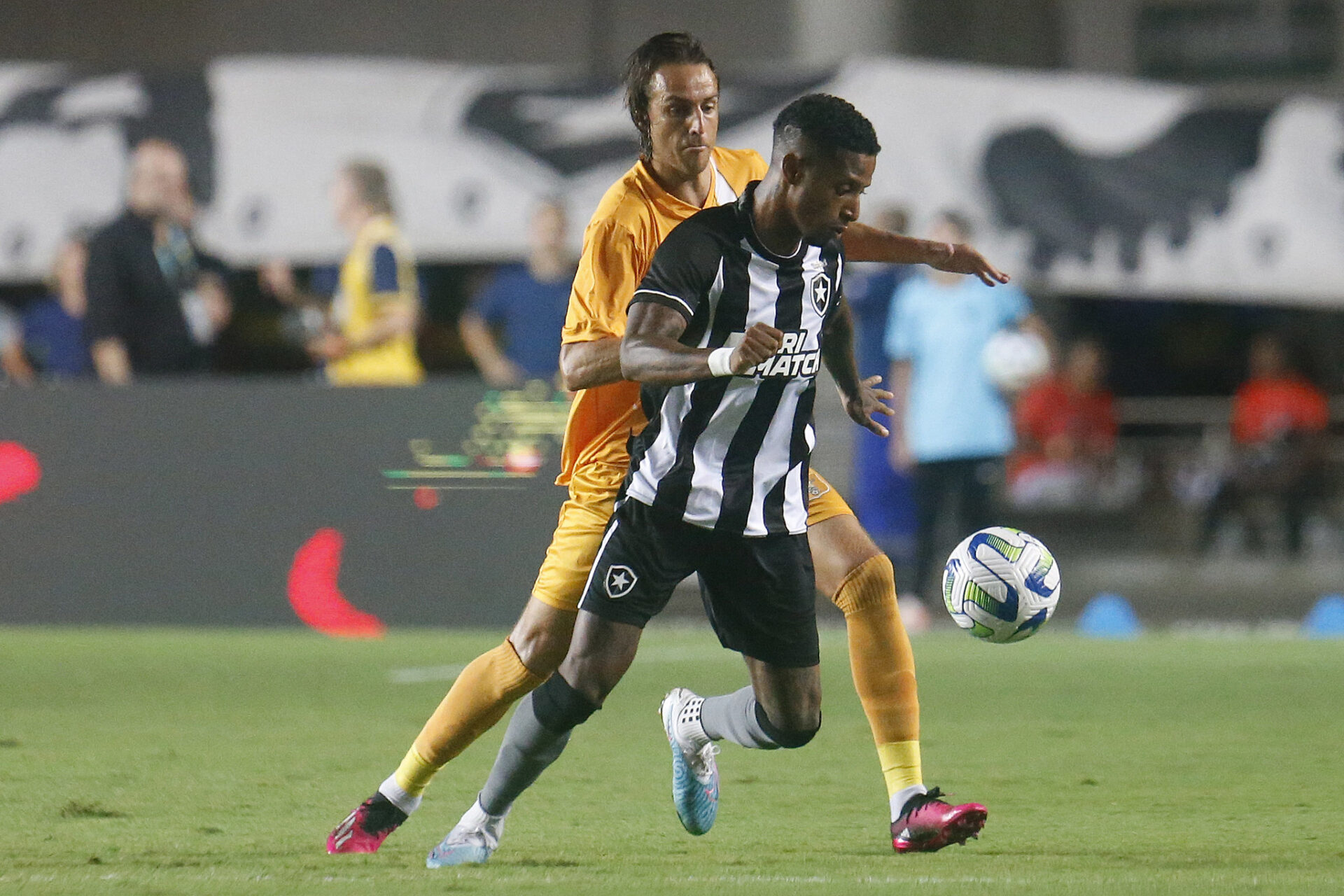 Goleada do Botafogo sobre o Brasiliense pela Copa do Brasil 2023