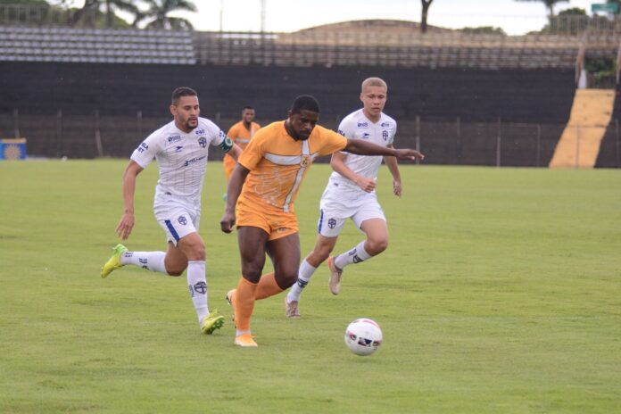 Brasiliense x Real Brasília - Primeiro jogo da final Candangão