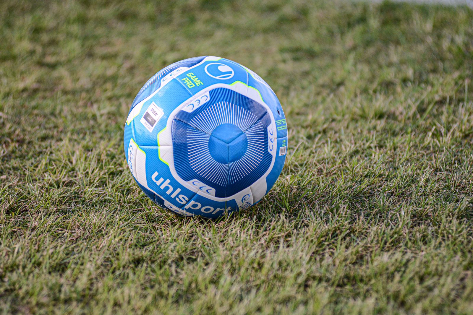 Bola De Futebol Uhlsport Game Pro Brasileirao Serie C, D Oficial