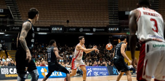 Brasília Basquete erra na prorrogação e perde para Franca no Nilson Nelson Brasília Basquete