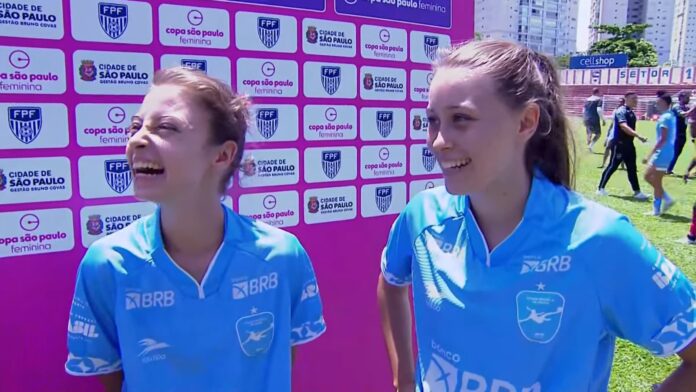 Letícia e Nicole Collares