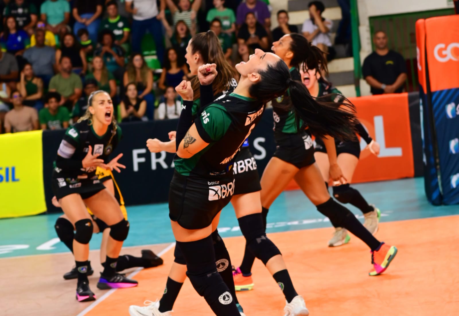 Brasília Vôlei x Praia Clube - Superliga A Feminina de Vôlei