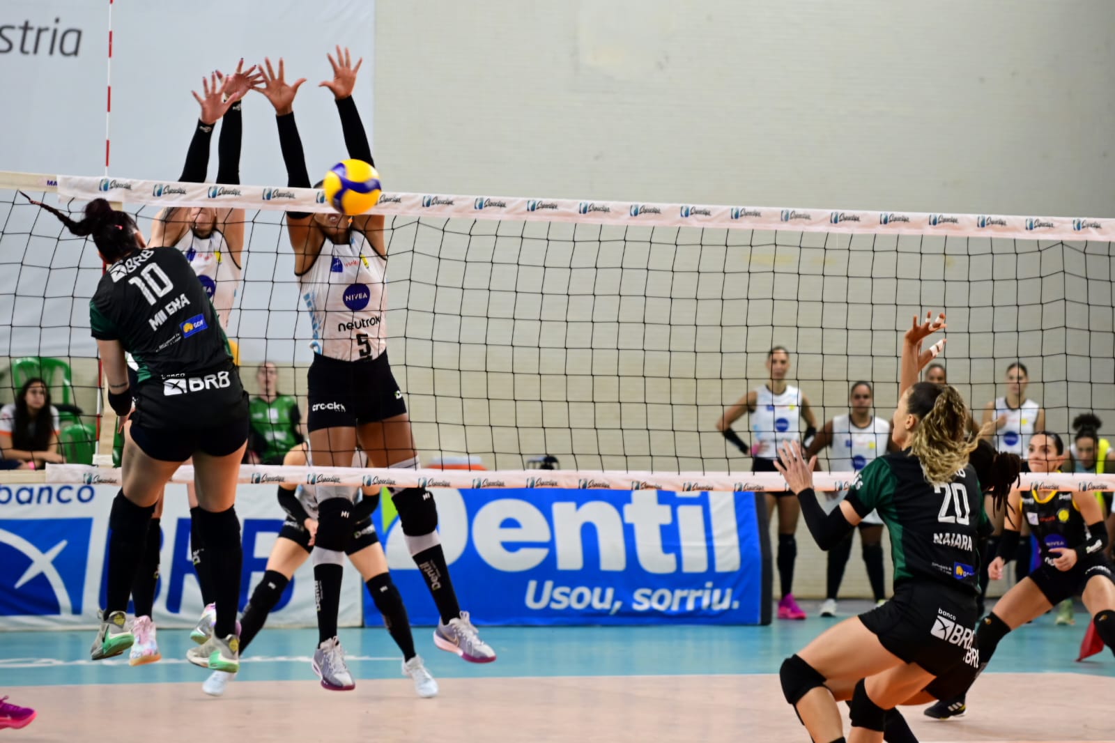 Brasília Vôlei x Praia Clube - Superliga A Feminina de Vôlei