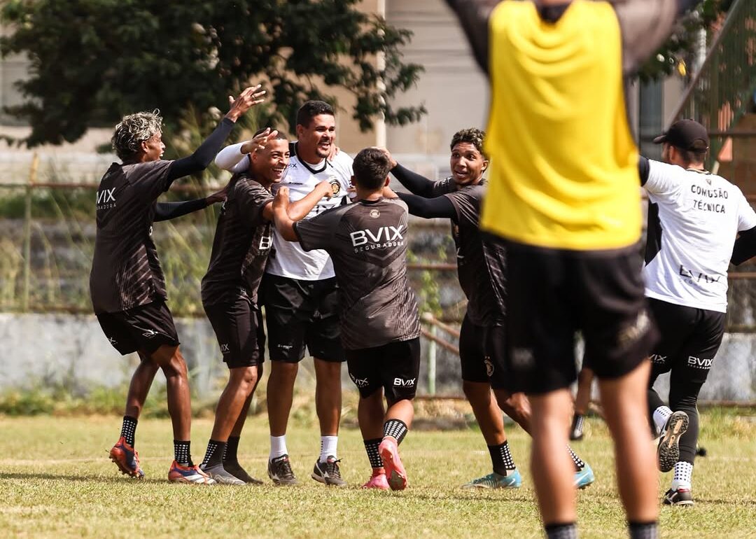 Léo Roquete - treinador do SObradinho foi contratado pelo Samambaia