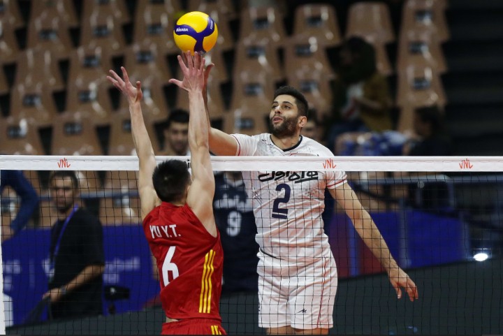 Liga das Nações de Vôlei Masculino 2023: Brasil derrota China e