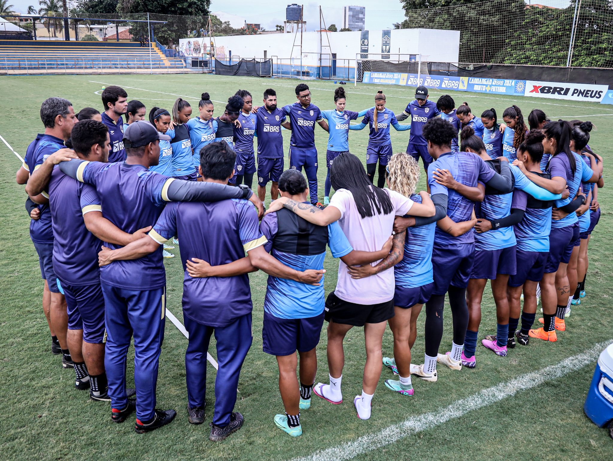 Elenco do Real Brasília treinando no Estádio Defelê na semana do início da Série A1 do Campeonato Brasileiro Feminino - Brasileirão Feminino