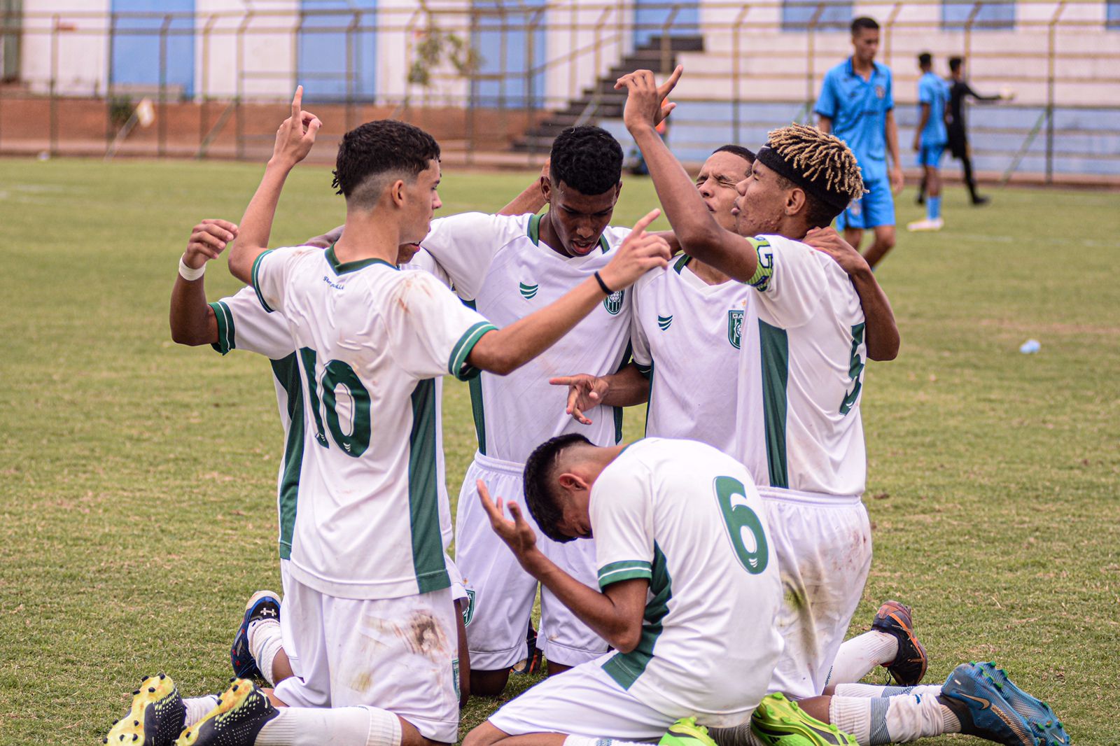 Em seu primeiro jogo internacional, Sub-17 do Timão vence o