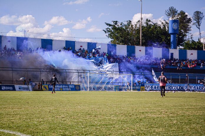 Capital x Brasiliense - Estádio JK