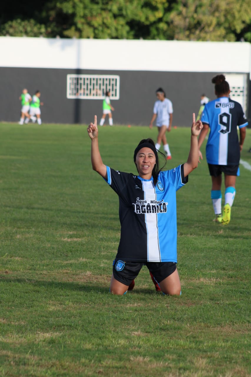 Janeth comemora gol no confronto entre Capital e Ceilândia pela Série A3 do Brasileirão Feminino 2023