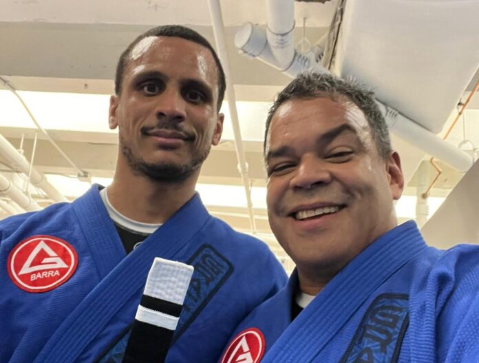 Alexandre "Xan-Xan" Costa com treinador do Boston Celtics, Joe Mazulla