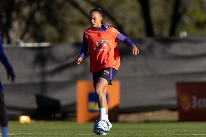 Nycole Raysla - Atacante do Benfica treinando com a Seleção Brasileira para a Copa do Mundo