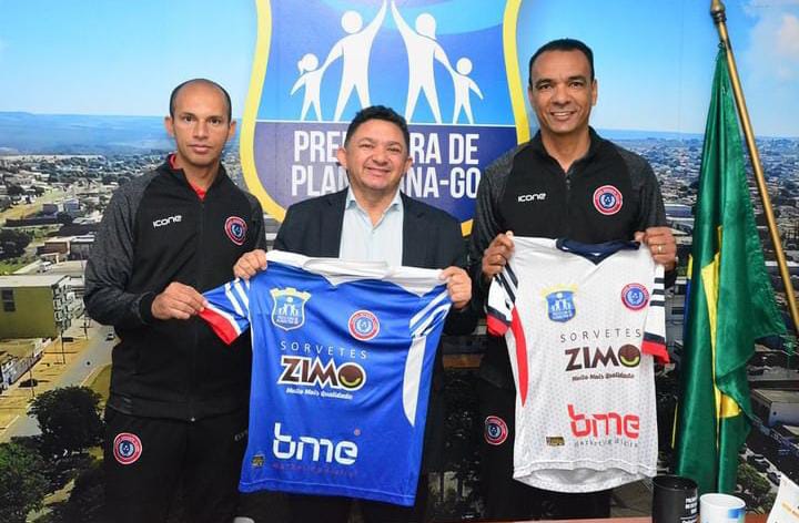 Representantes do Canaã e da prefeitura de Planaltina de Goiás firmaram parceria para a utilização do Estádio Municipal