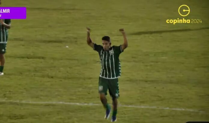 Walmir, camisa dez do Gama, comemora gol contra o Lemense pela Copinha 2024
