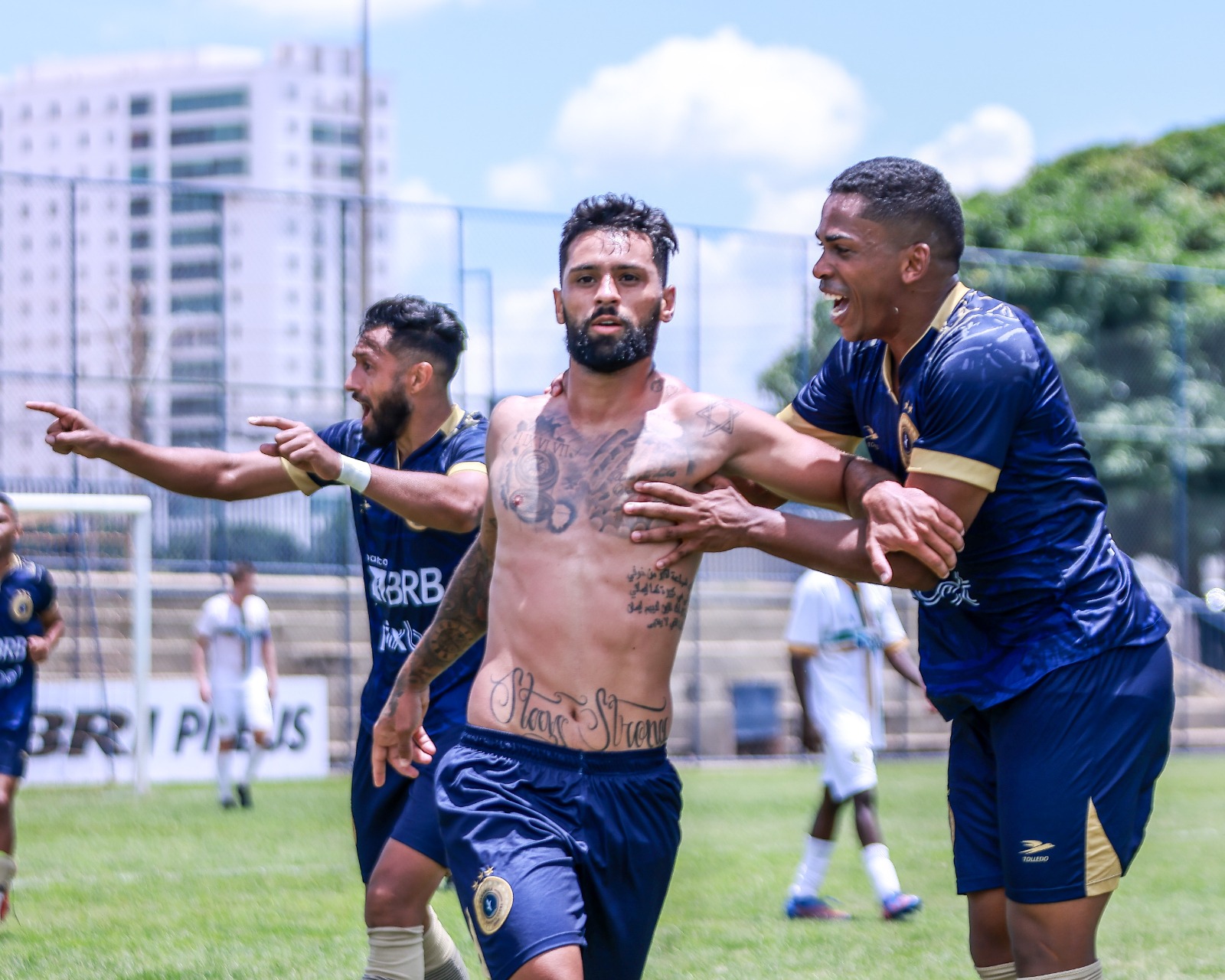 Gabriel comemorando o gol da vitória diante do Samambaia - Candangão BRB 2024