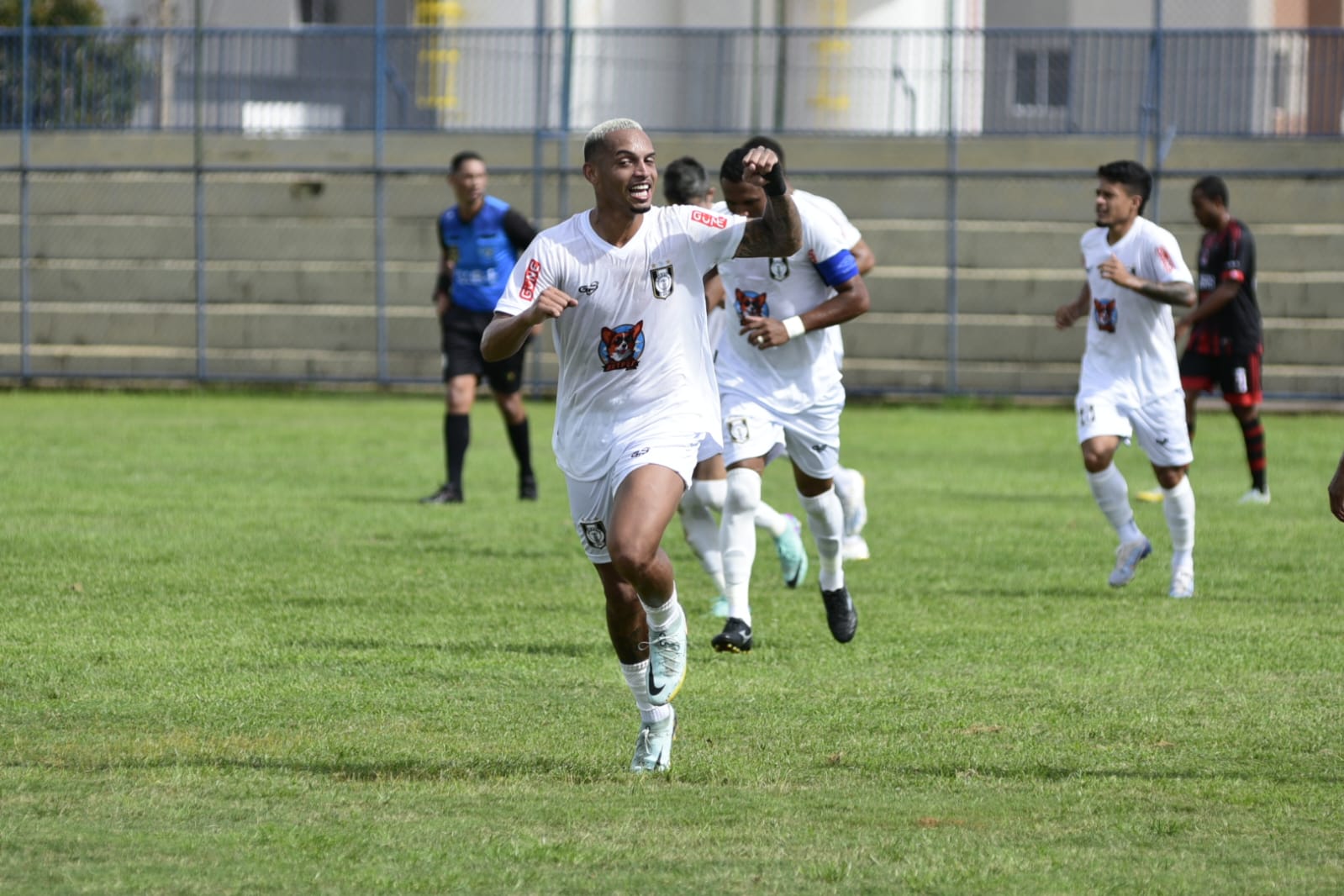 Felipe Clemente comemora gol do Ceilândia contra o Planaltina no Candangão BRB 2024