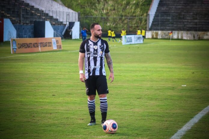 Netinho, novo reforço do Brasiliense para a sequência da temporada