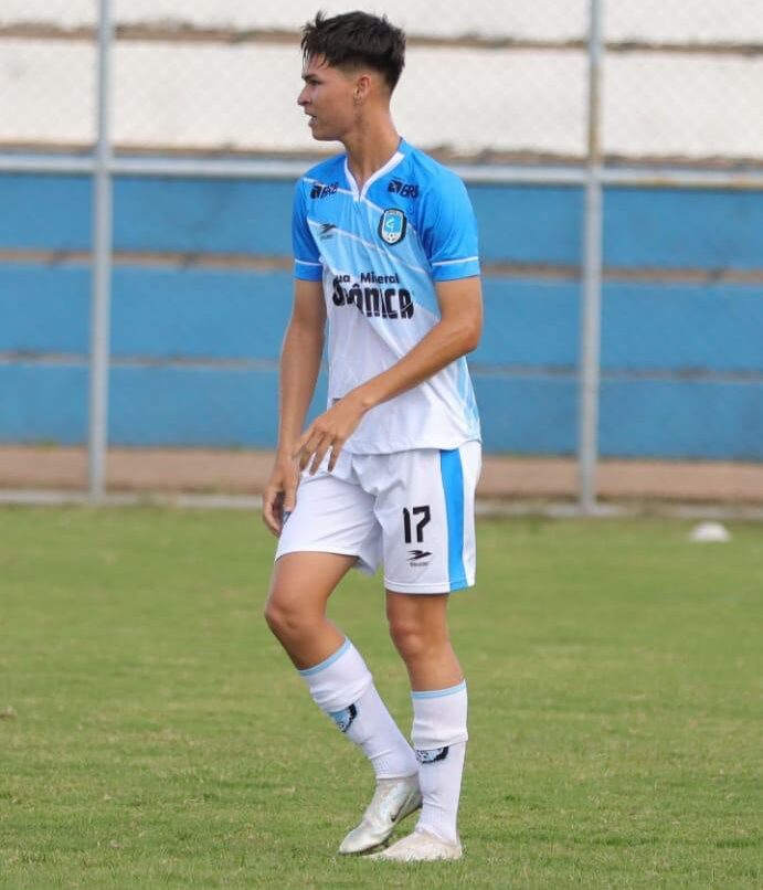 Anderson Nascimento - meia do Capital exportado para o Corinthians