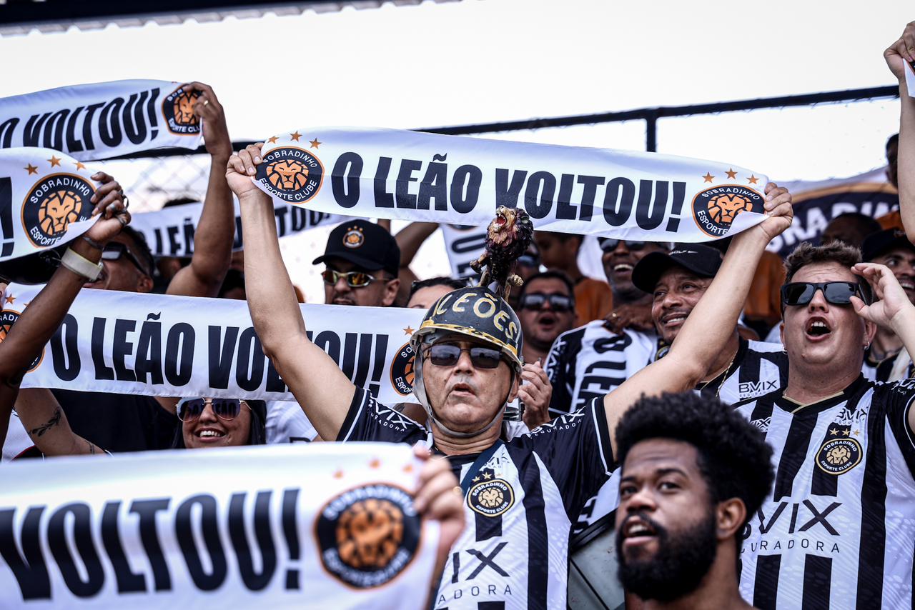 Torcedores do Sobradinho no jogo de acesso ao Candangão 2025 - Sobradinho x Legião - Segunda Divisão do Campeonato Candango - Segundinha - Candangão Série B