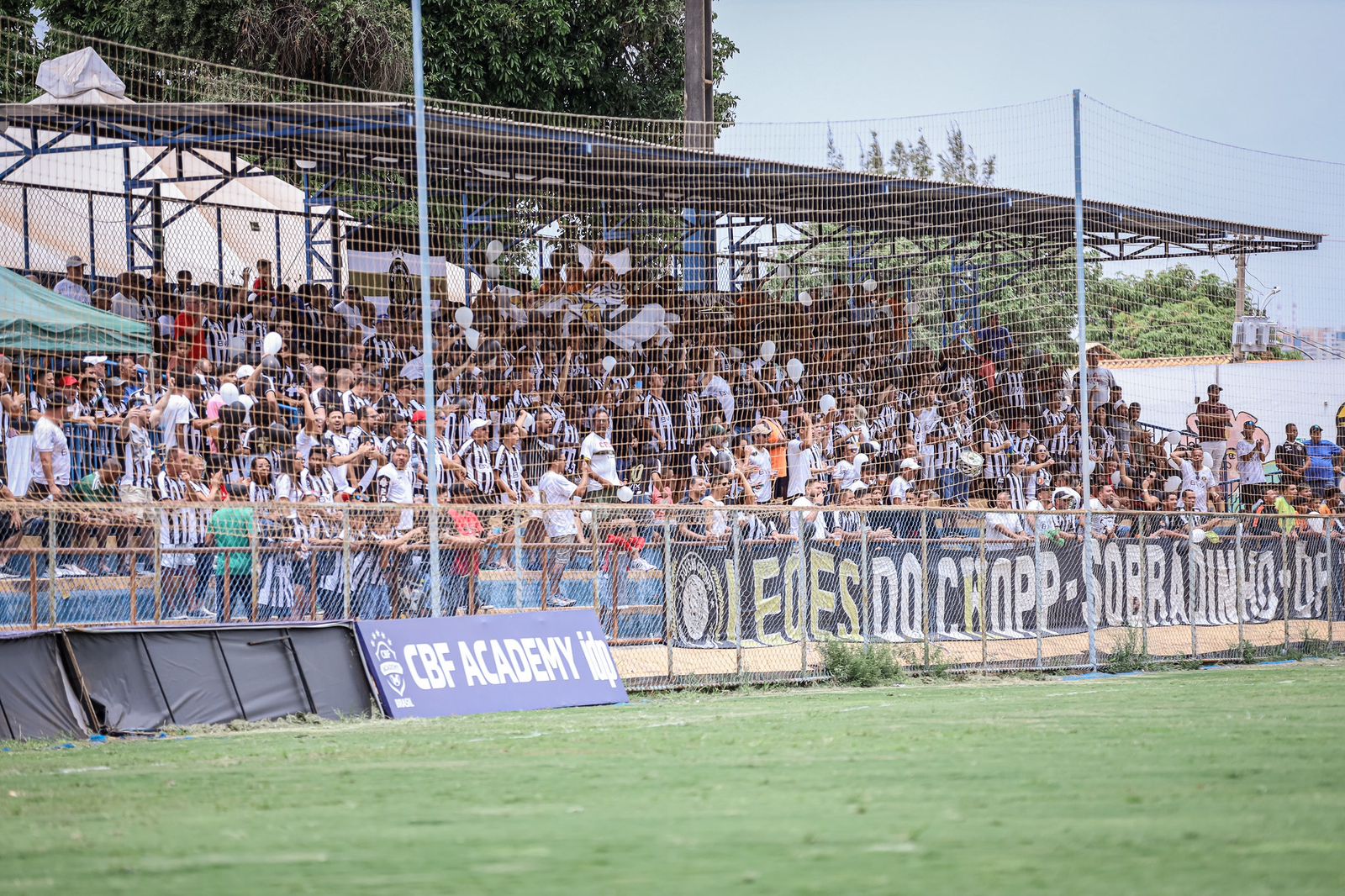 Torcedores do Sobradinho presentes no Estádio Defelê - Sobradinho x SESP Brasília - Segundinha - Segunda Divisão do Campeonato Candango - Candangão Série B