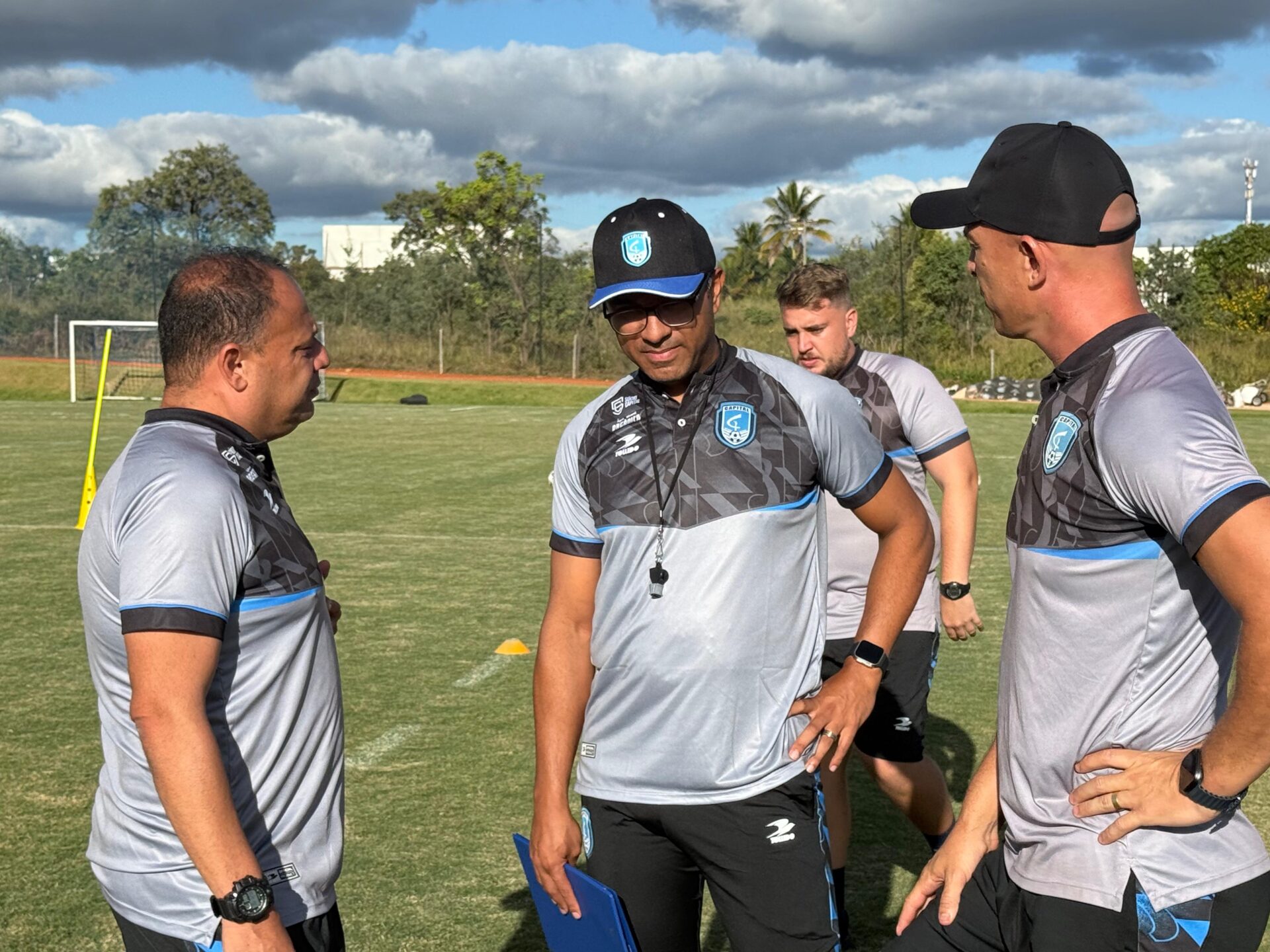 Felipe Surian - técnico do Capital