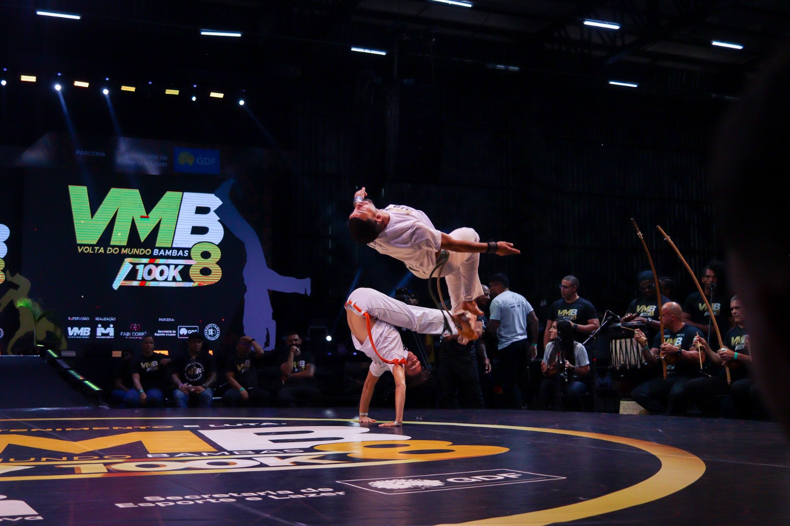 Volta ao Mundo Bambas - VMB - Capoeira