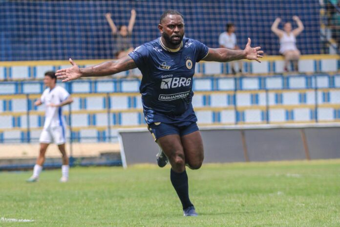 Jobson marcou em vitória do Paranoá por 5 a 4 contra o Real Brasília