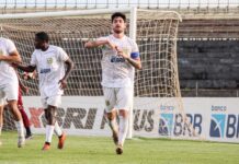 Vitor Xavier marca hat-trick na vitória do Samambaia contra o Brasília