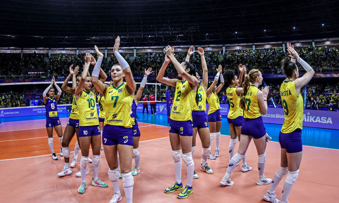 Seleção Brasileira Feminina de Vôlei em Brasília pela Liga das Nações de Vôlei
