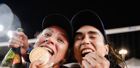 Carol e Rebecca conquistam título em Brasília no Circuito Mundial de Vôlei Carol e Rebecca