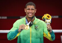 Hebert Conceição - medalhista olímpico luta no DF no evento Boxing Pro Combat
