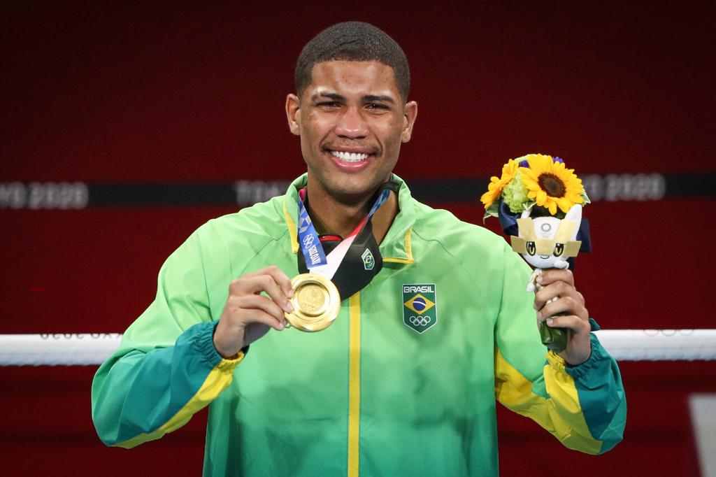Hebert Conceição - medalhista olímpico luta no DF no evento Boxing Pro Combat