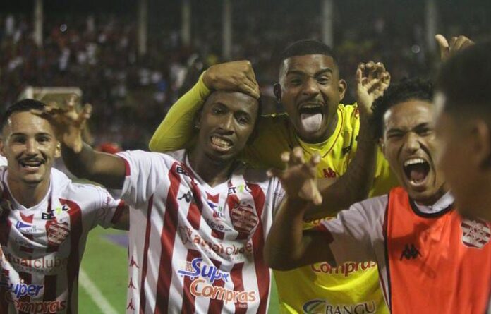 Matheus Emiliano - Novo goleiro do Ceilândia